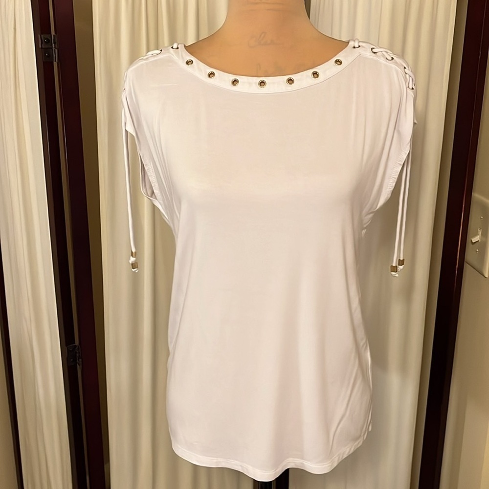 The Limited sleeveless grommeted neckline white blouse Size medium